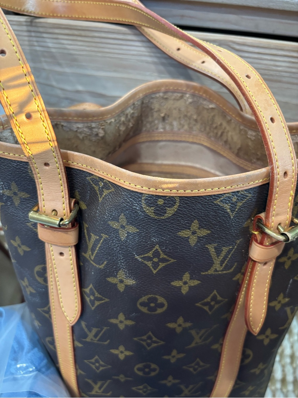 Vintage Louis Vuitton Monogram Bucket bag with Vachetta Trim- PROJECT BAG!!! - Picture 9 of 13